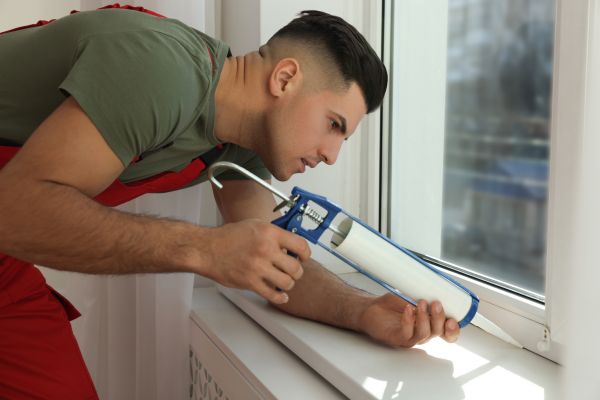Window Caulking Repair in Owensboro